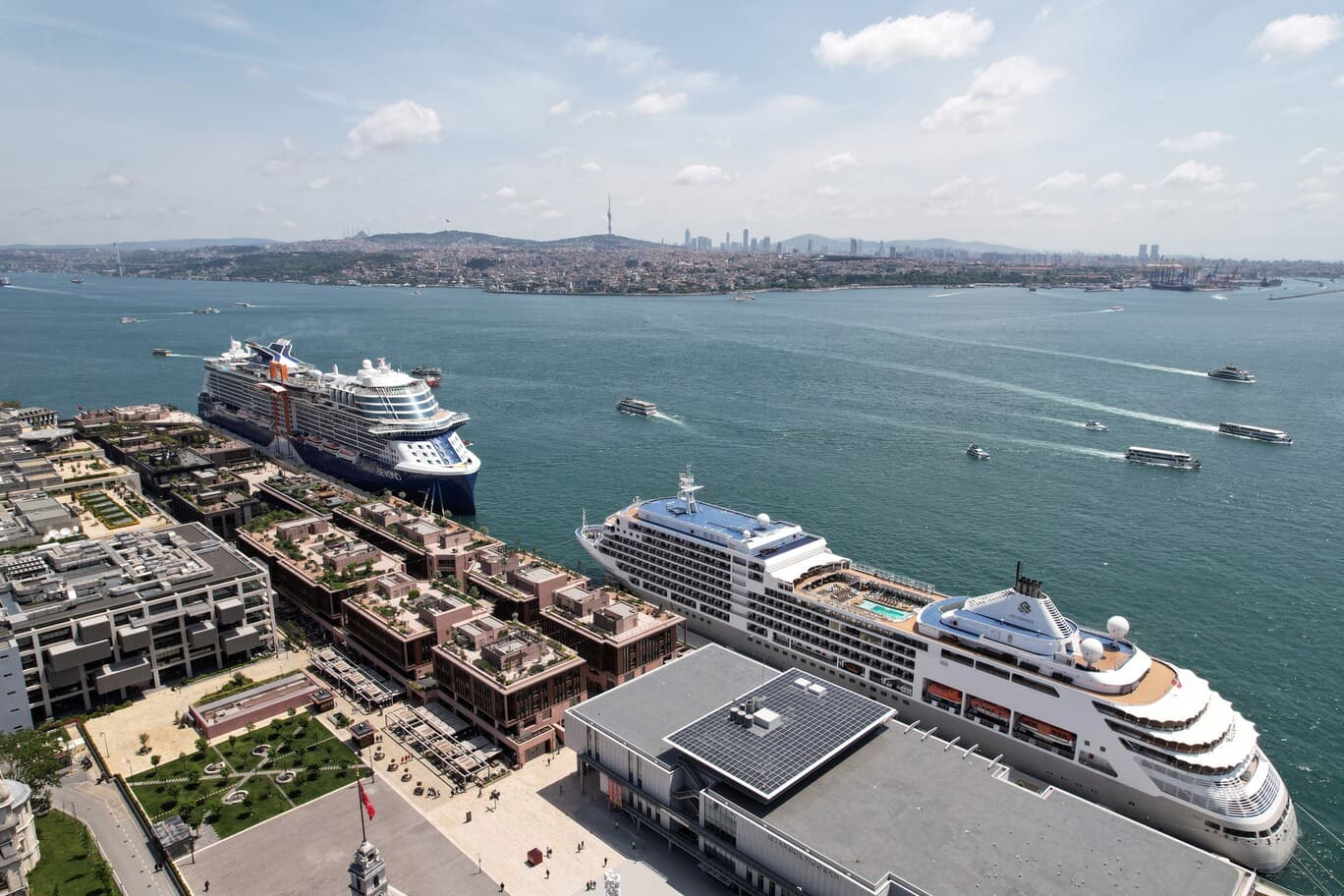 Türkiye kruvaziyer turizminde rekor kırdı: 9 ayda 1,7 milyon yolcu!