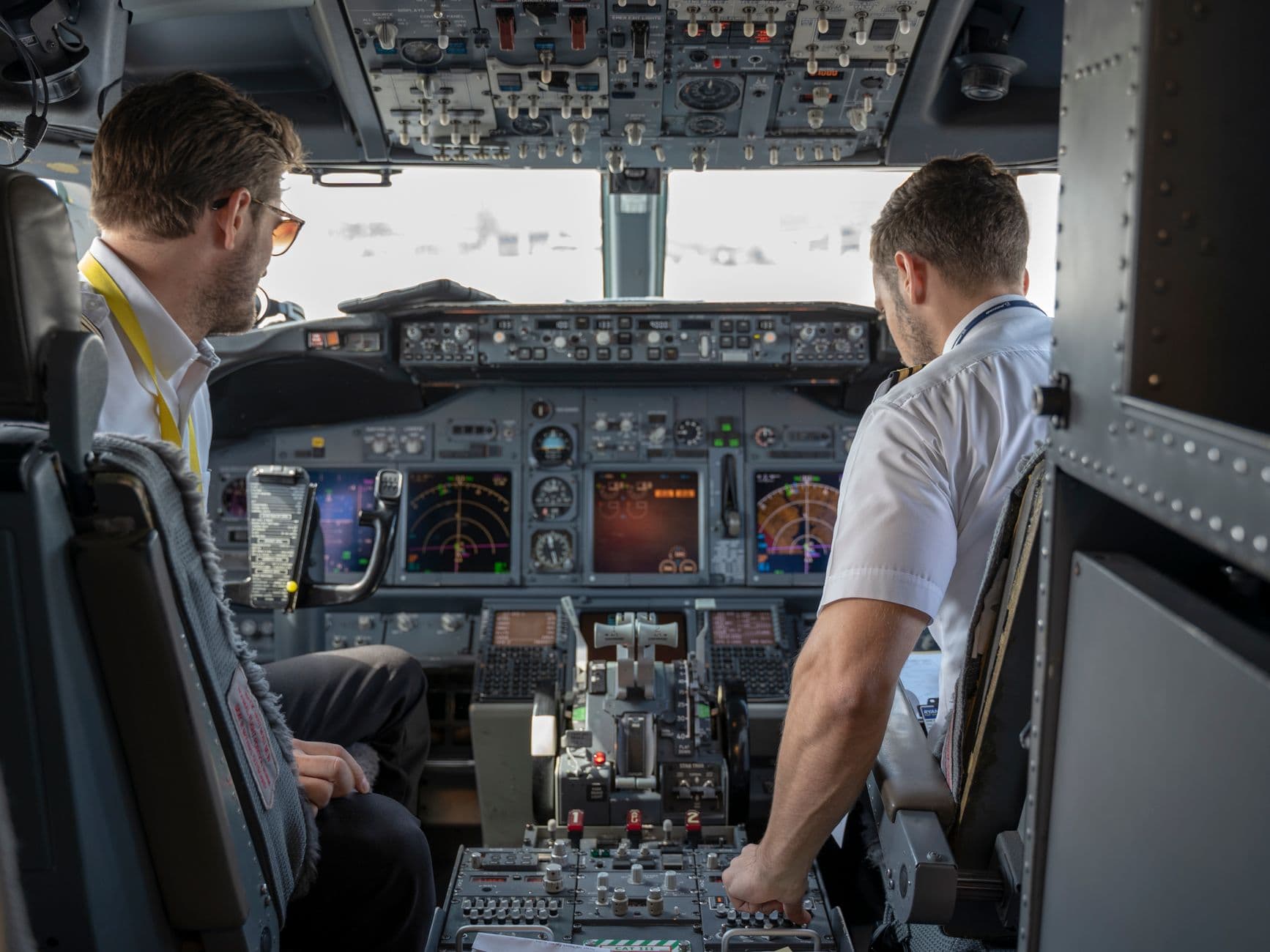Emirates kabin memuru alımları için Türkiye'de başvurular başlıyor