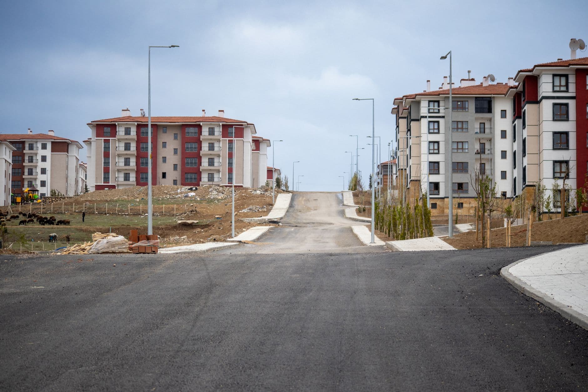 Kuzey Kıbrıs'ta Havalimanı Yakınında Yeni Konut Projesi