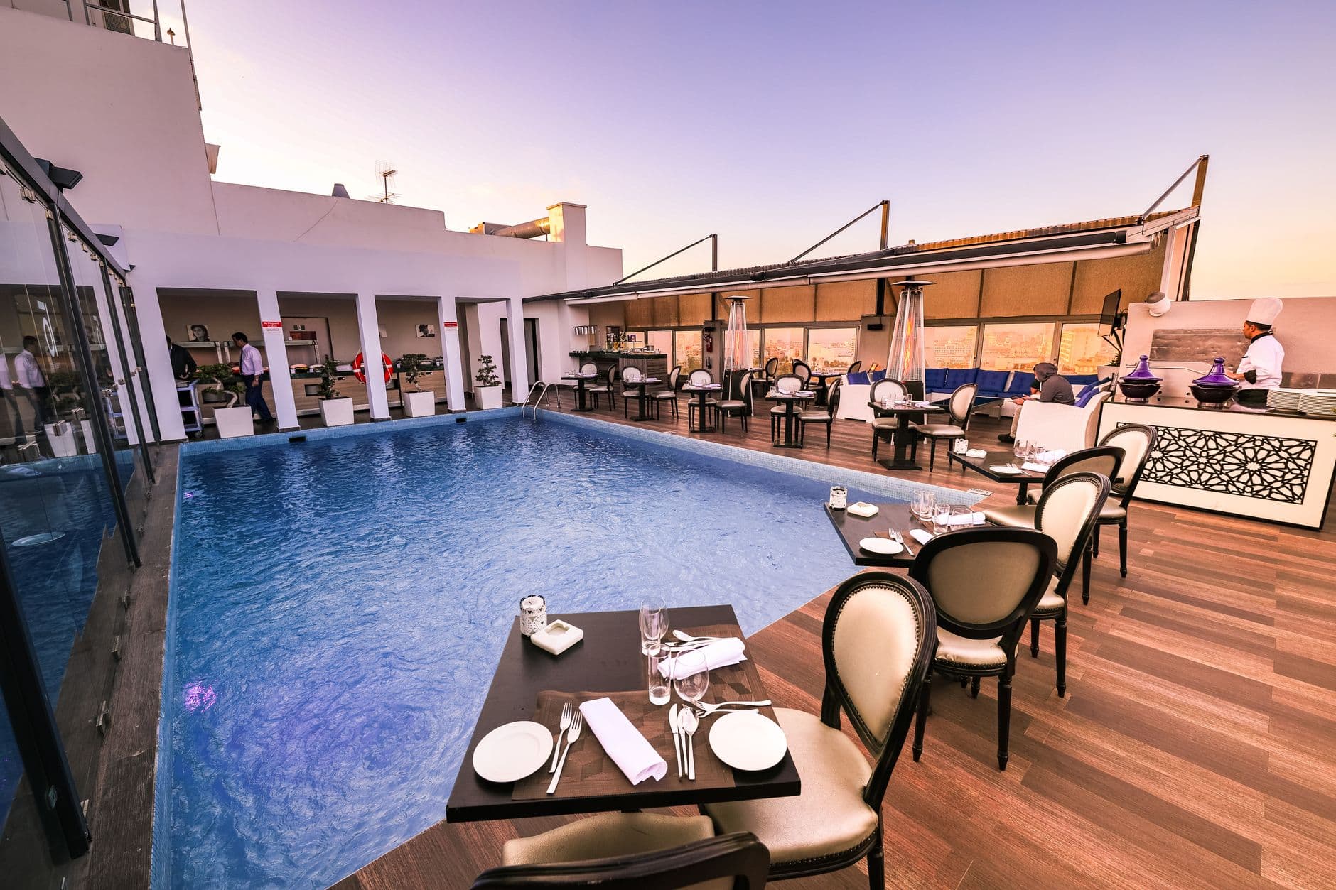 Grand Hyatt İstanbul'da pazar günleri açık havada brunch servisi başladı