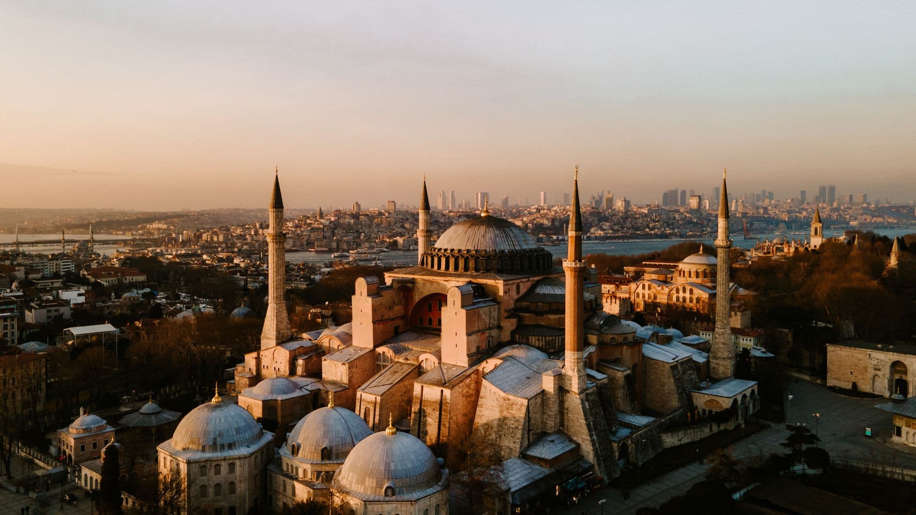 UNESCO Dünya Miras Komitesi 2027'de İstanbul'da toplanacak