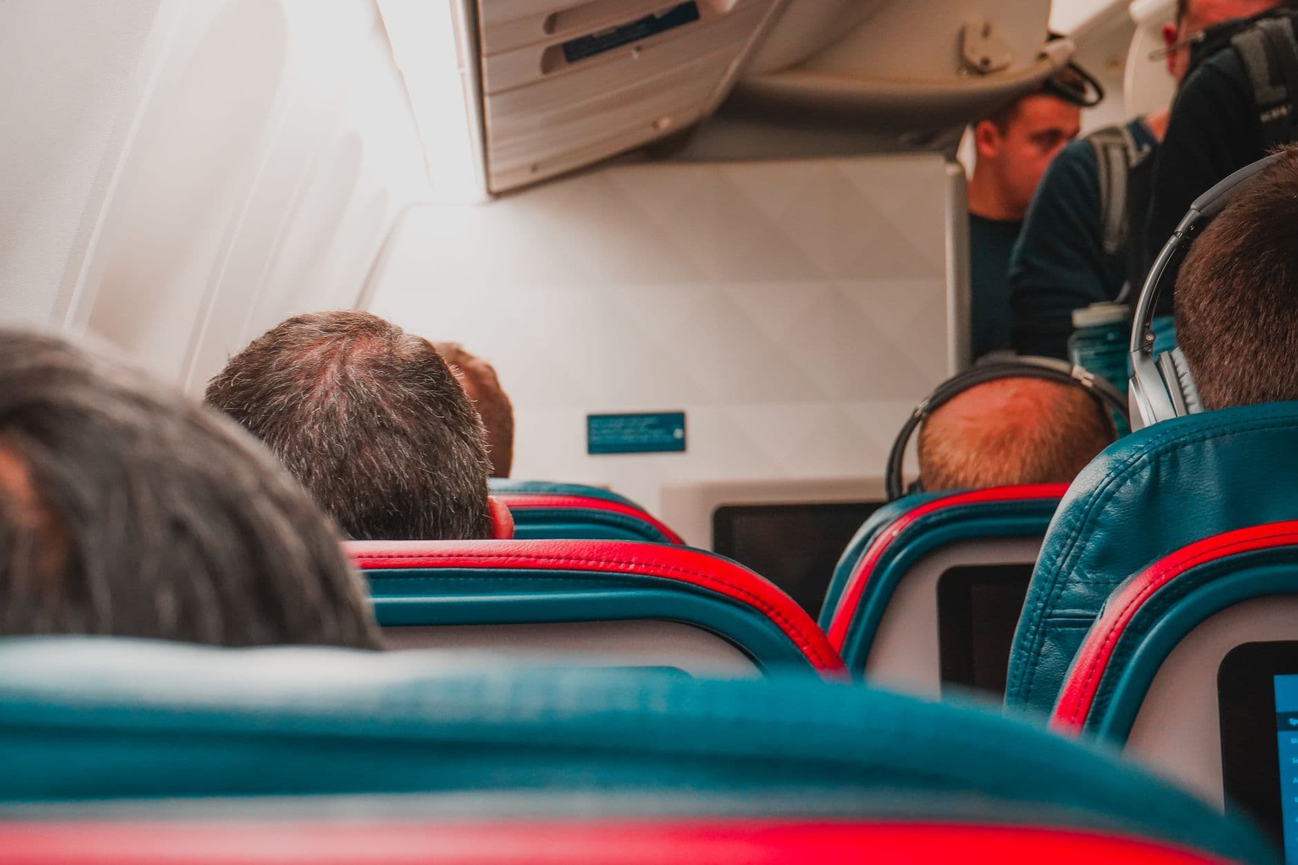 Emirates, ekonomi sınıfı koltuklarına U-Dream baş destek sistemi kuruluyor