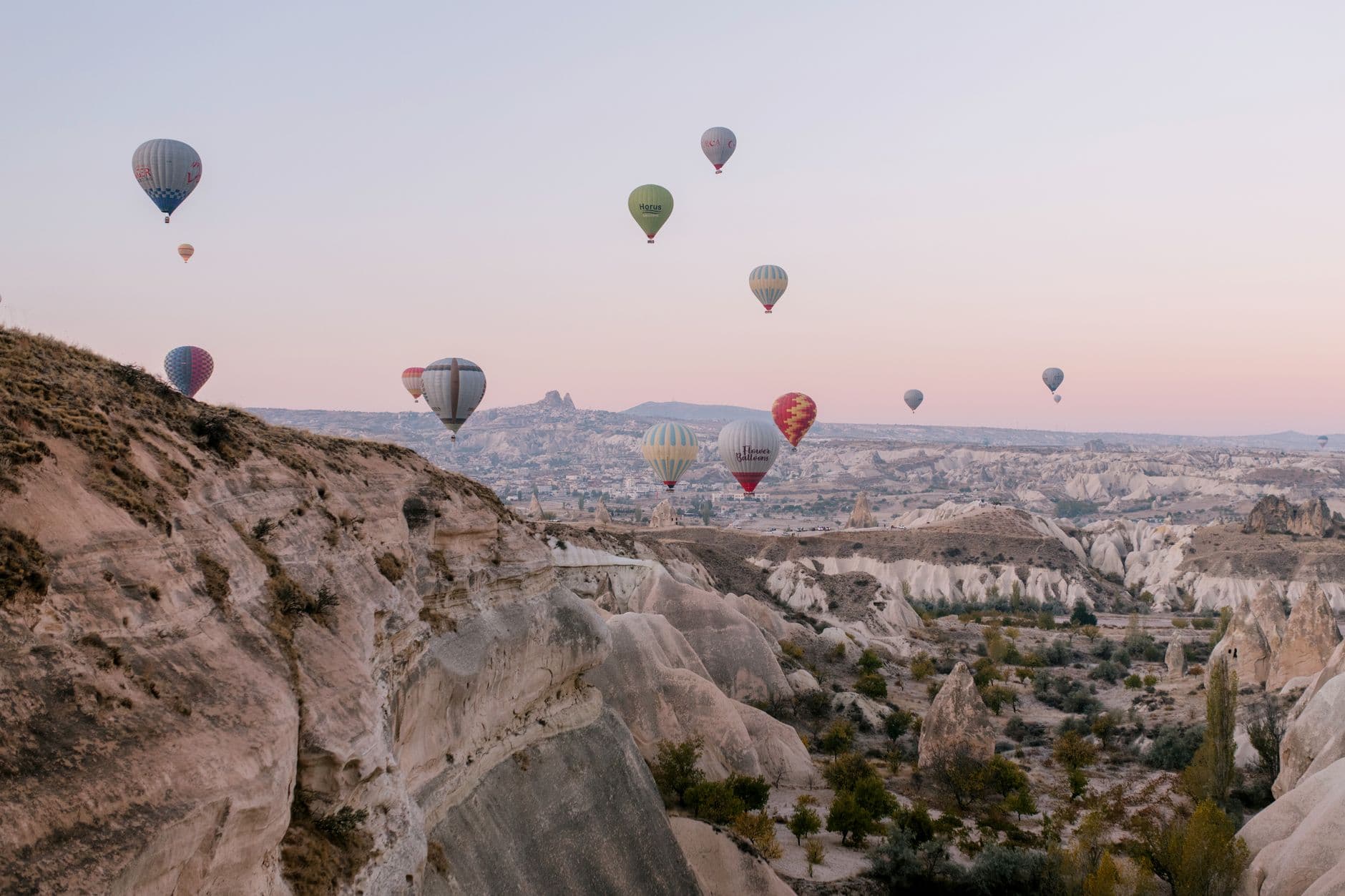 Kapadokya Balon Festivali 7'nci kez gökyüzünü renklendirdi