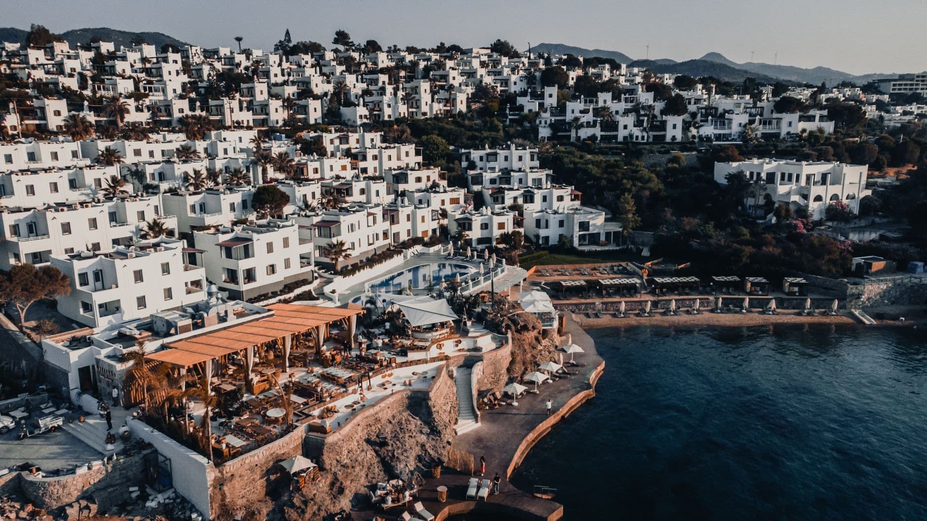 Bodrum Loft 11-16 Ağustos'ta müzik, gastronomi ve deniz aktiviteleriyle dolu program sunuyor